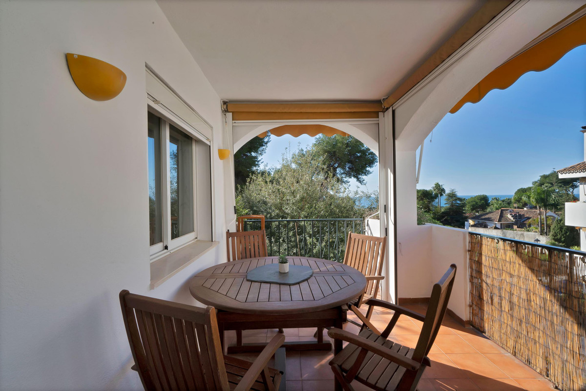 3 Bed Apartment for sale in Marbella Costa Del Sol, Málaga, Spain