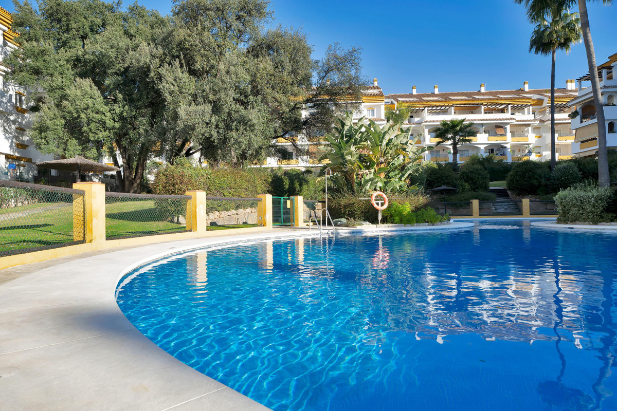 3 Bed Apartment for sale in Marbella Costa Del Sol, Málaga, Spain