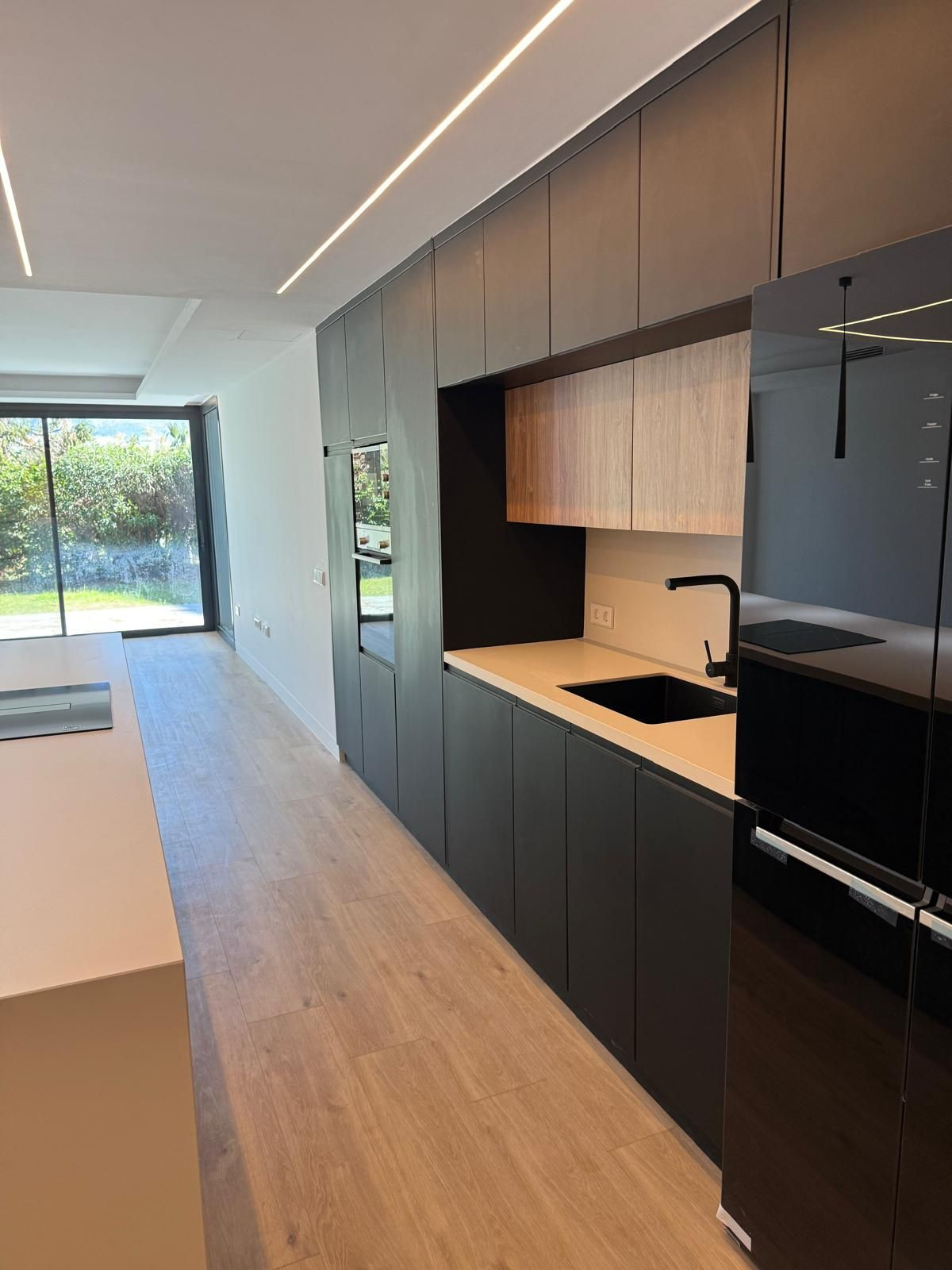 3 Bed Apartment for sale in Nueva Andalucía Costa Del Sol, Málaga, Spain
