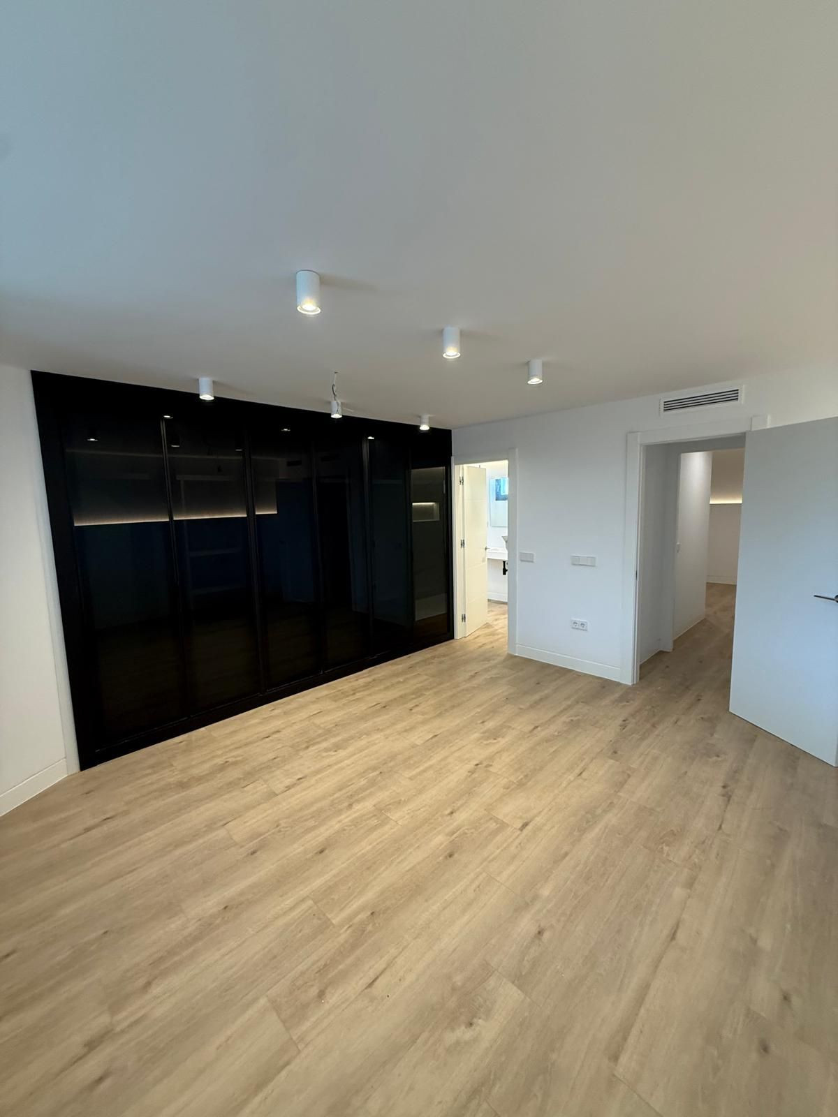 3 Bed Apartment for sale in Nueva Andalucía Costa Del Sol, Málaga, Spain