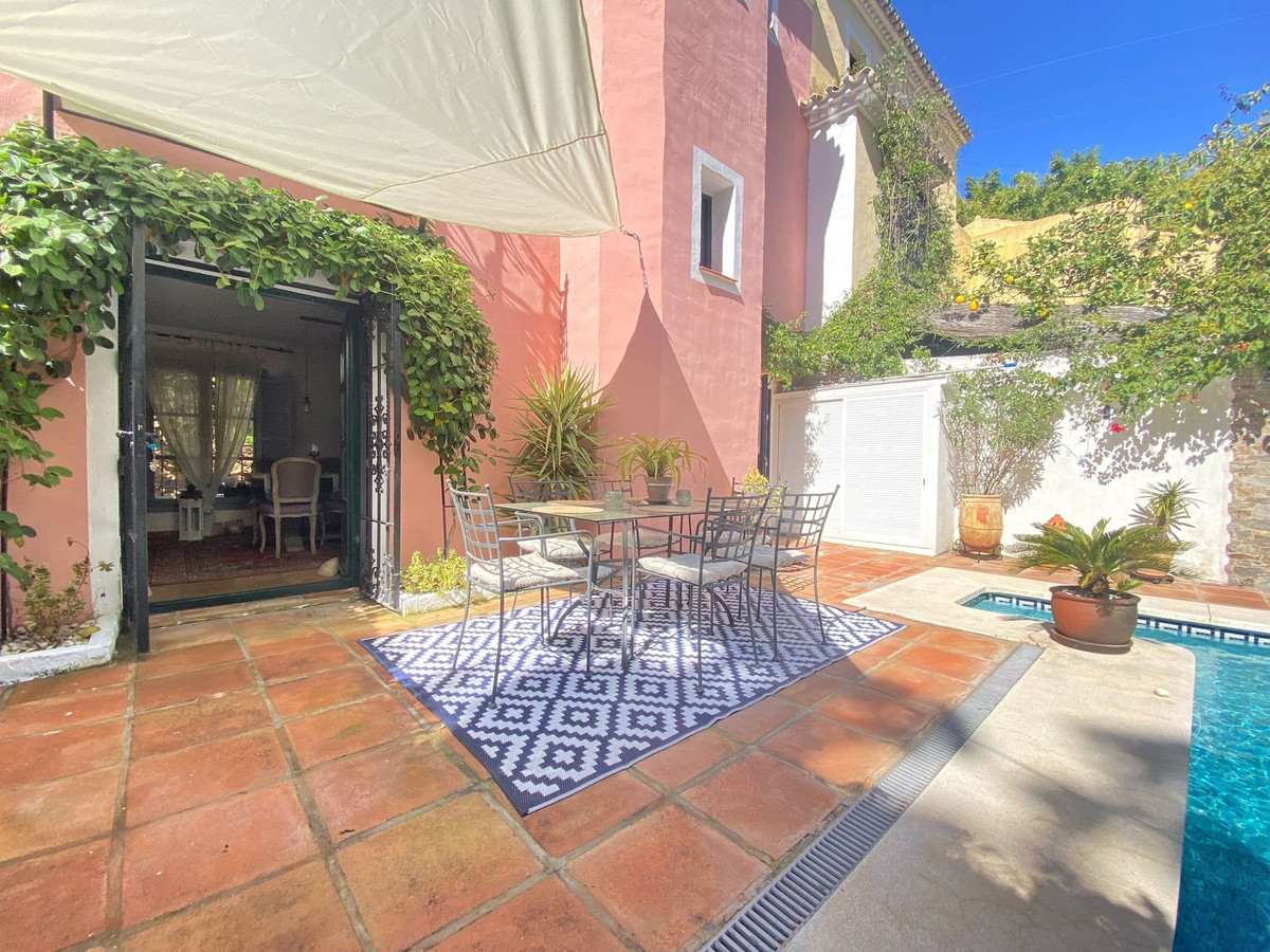 Se vende Pareada de 3 dormitorios en Costa Del Sol, Málaga, España
