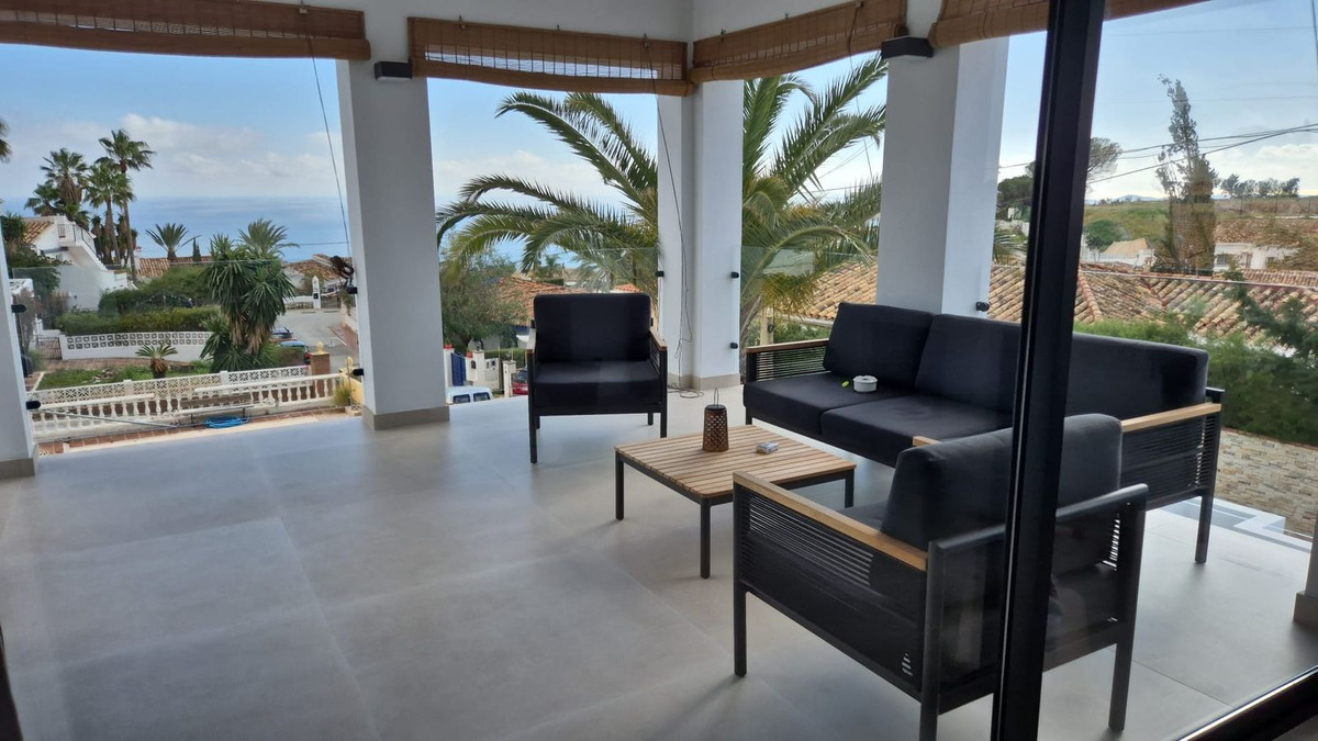 4 Bed Townhouse for sale in Benalmadena Costa Del Sol, Málaga, Spain
