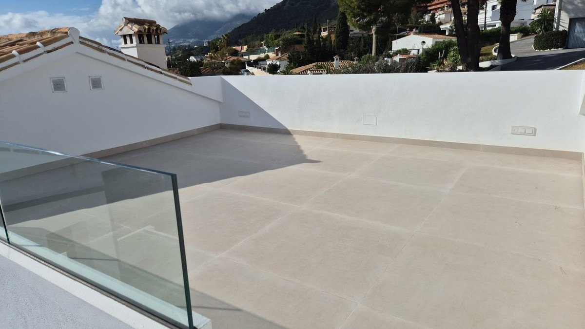 4 Bed Townhouse for sale in Benalmadena Costa Del Sol, Málaga, Spain