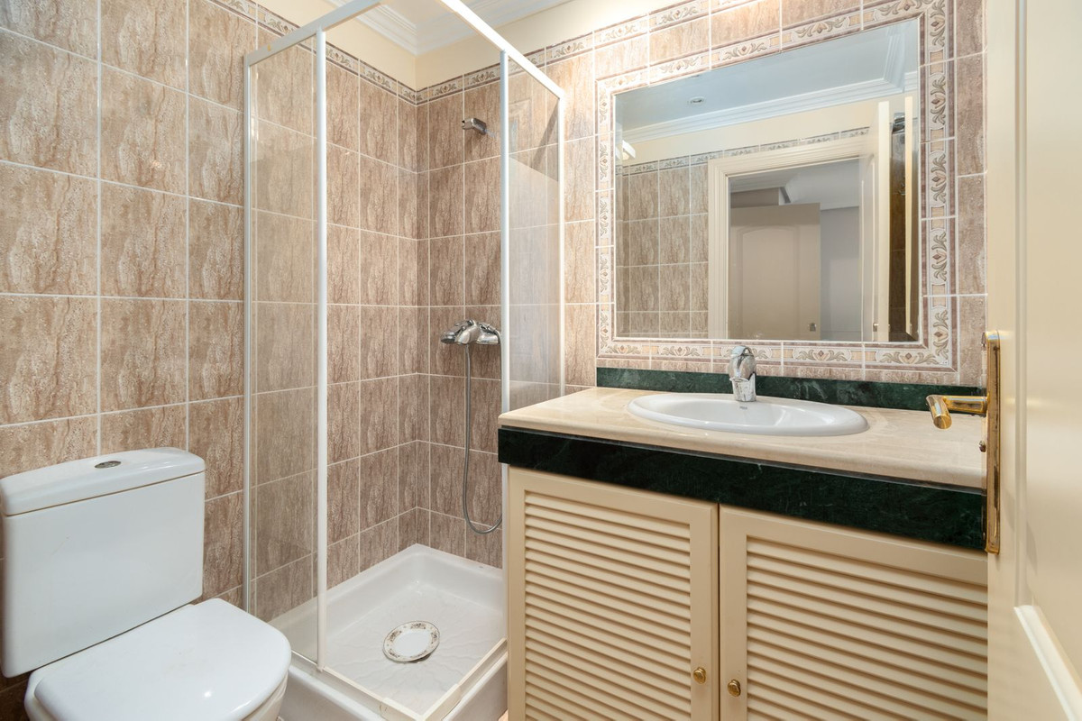 3 Bed Apartment for sale in Torrequebrada Costa Del Sol, Málaga, Spain