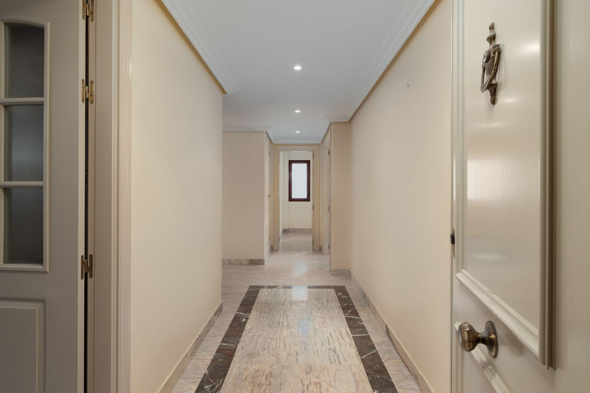 3 Bed Apartment for sale in Torrequebrada Costa Del Sol, Málaga, Spain