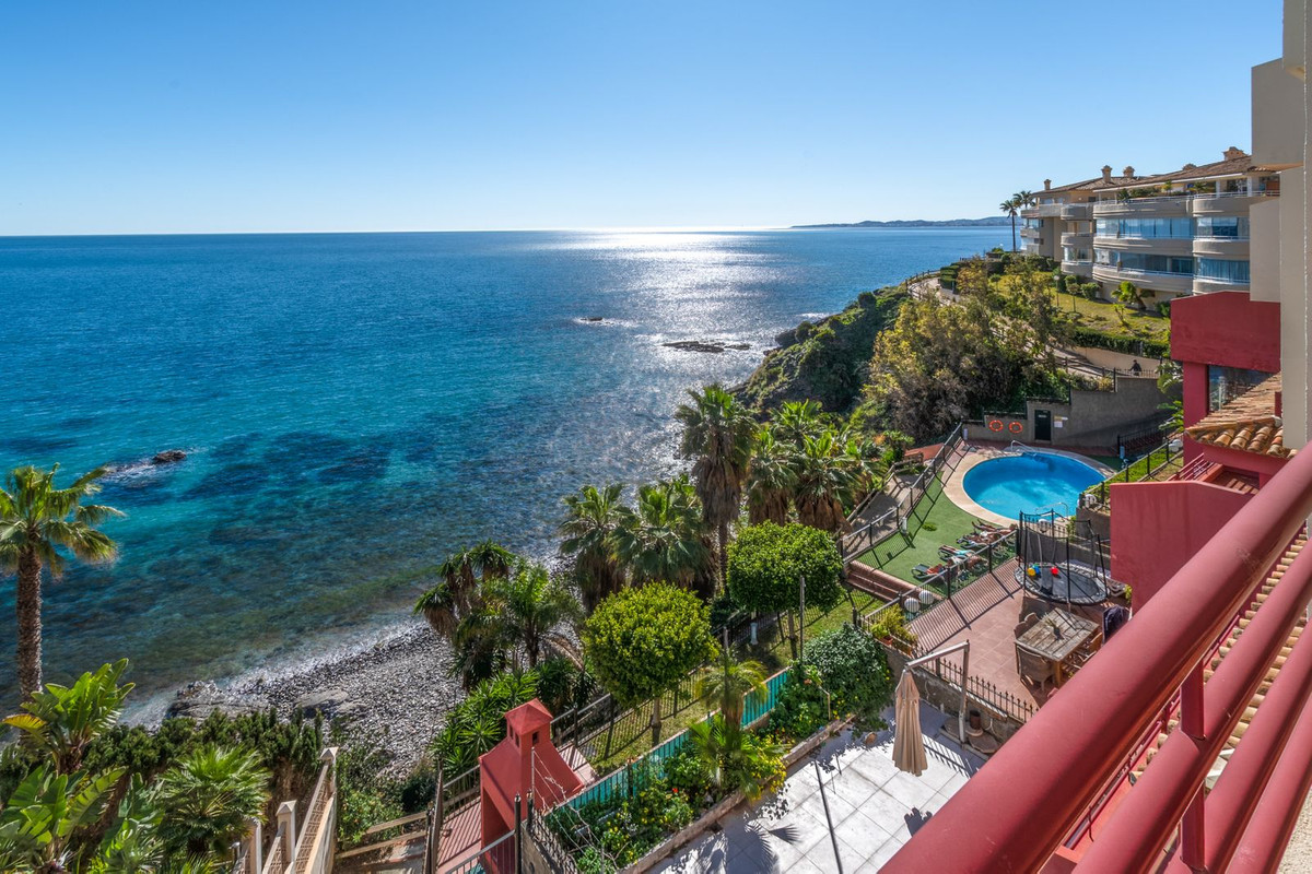 3 Bed Apartment for sale in Torrequebrada Costa Del Sol, Málaga, Spain