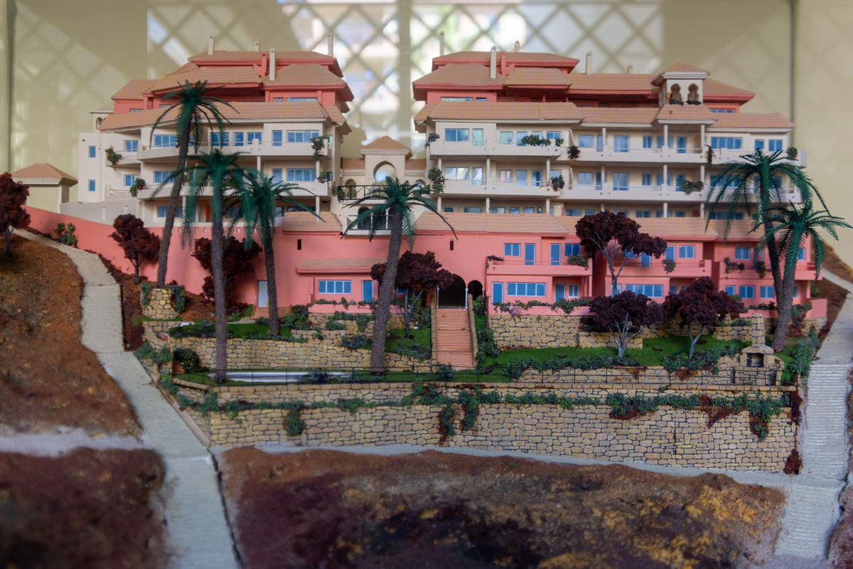 3 Bed Apartment for sale in Torrequebrada Costa Del Sol, Málaga, Spain