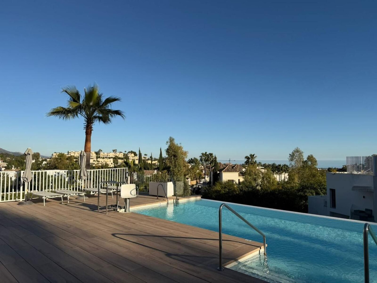2 Bed Apartment for sale in Benahavís Costa Del Sol, Málaga, Spain