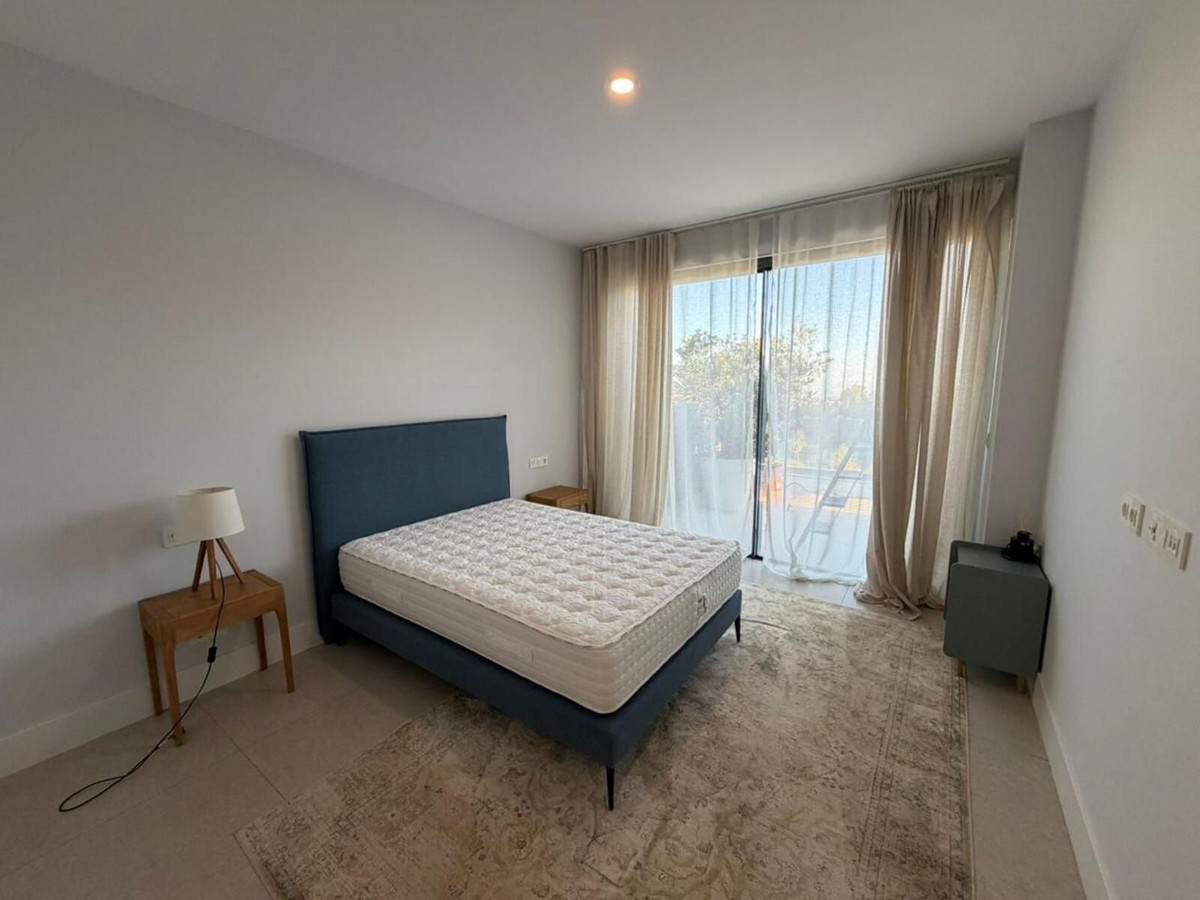 2 Bed Apartment for sale in Benahavís Costa Del Sol, Málaga, Spain