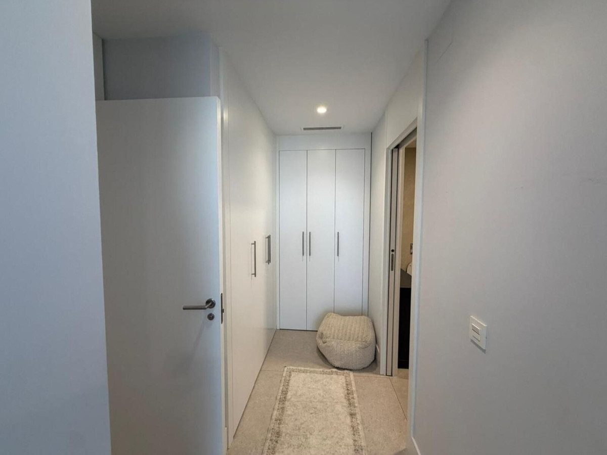 2 Bed Apartment for sale in Benahavís Costa Del Sol, Málaga, Spain