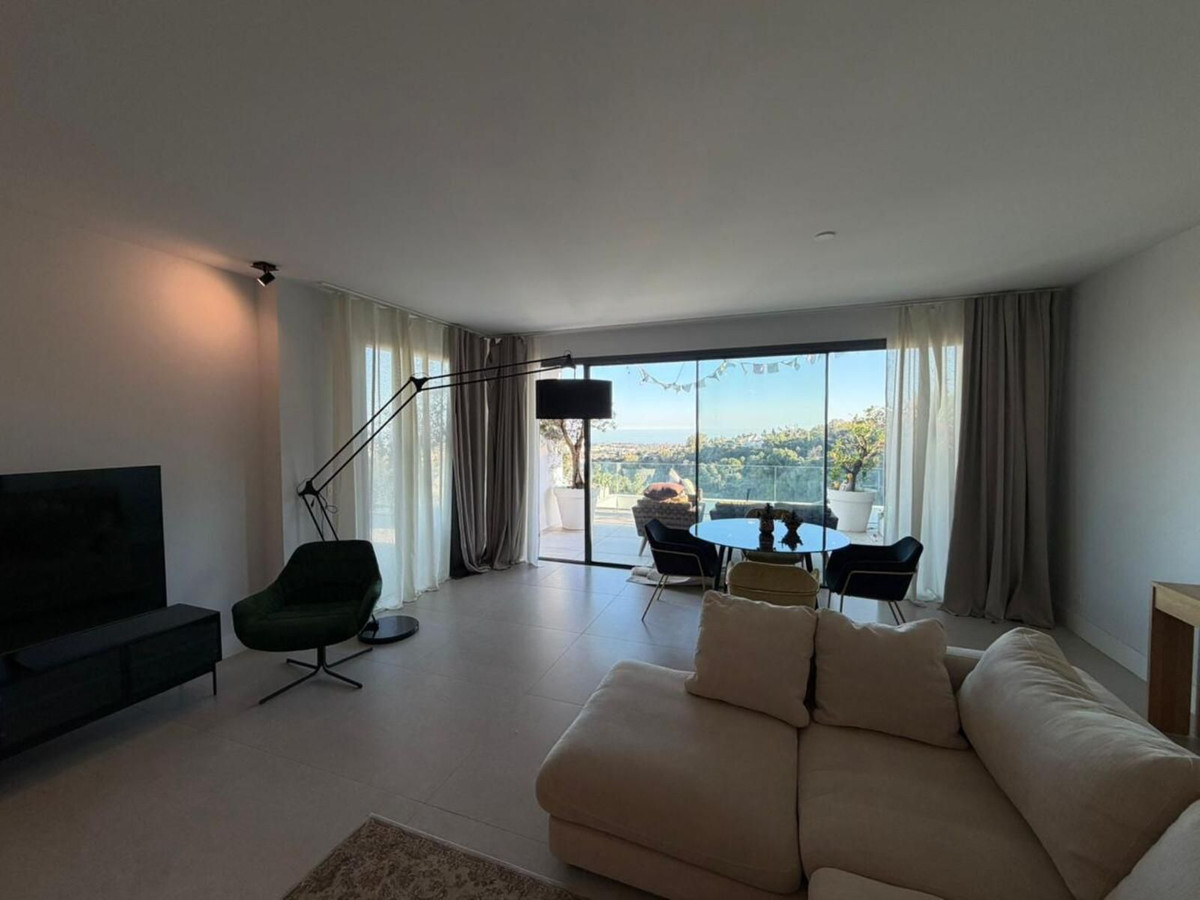 2 Bed Apartment for sale in Benahavís Costa Del Sol, Málaga, Spain