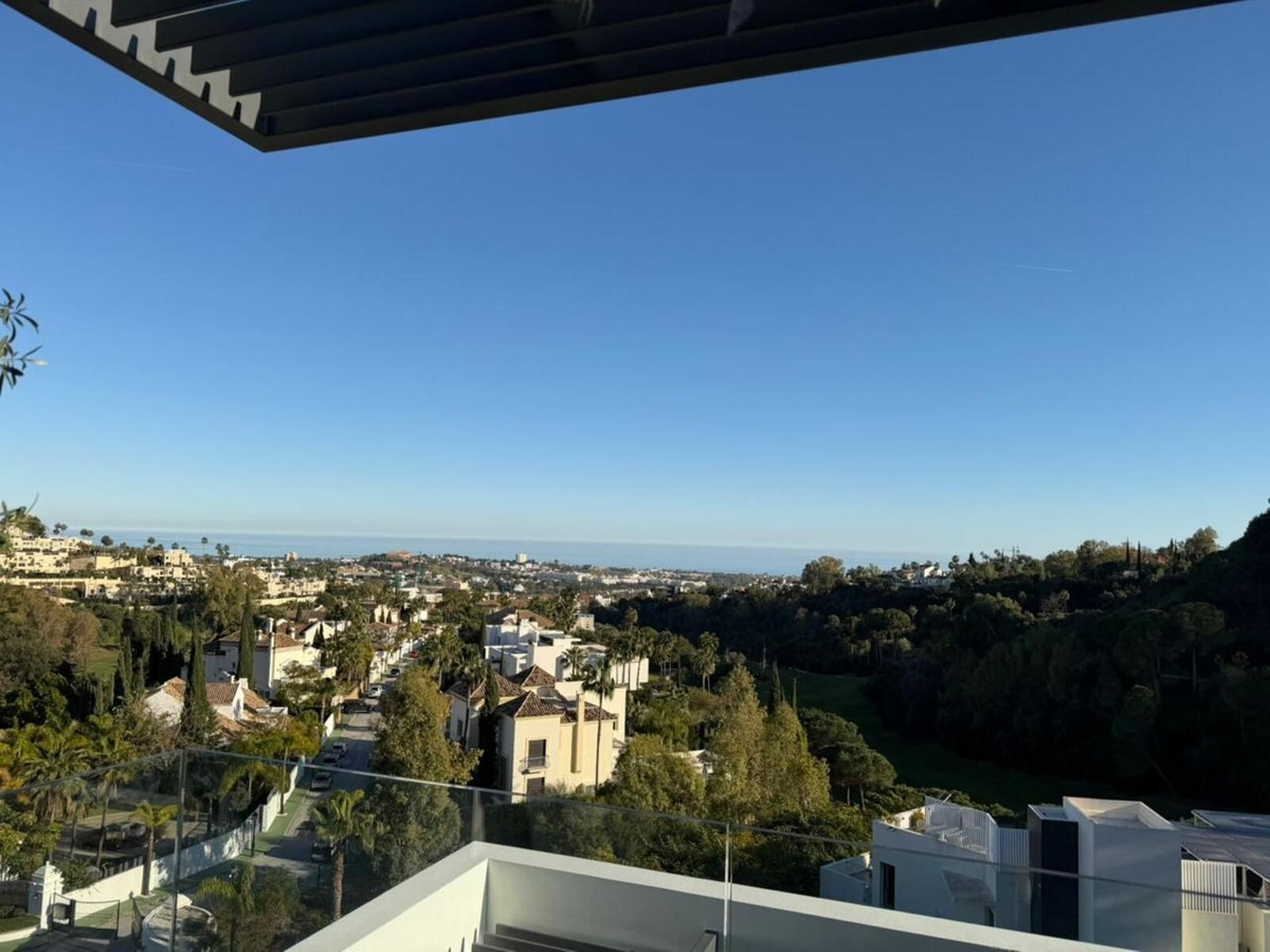 2 Bed Apartment for sale in Benahavís Costa Del Sol, Málaga, Spain