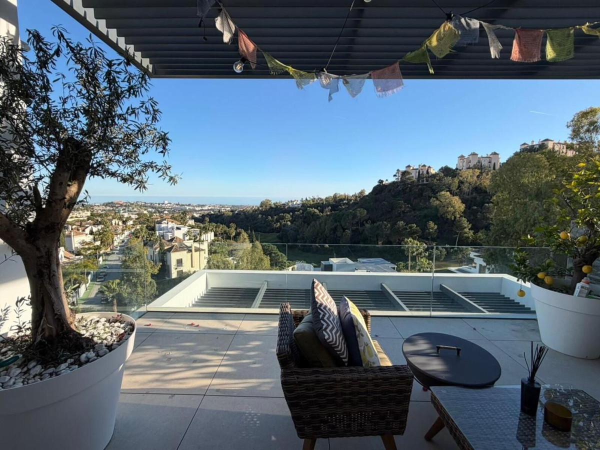 2 Bed Apartment for sale in Benahavís Costa Del Sol, Málaga, Spain