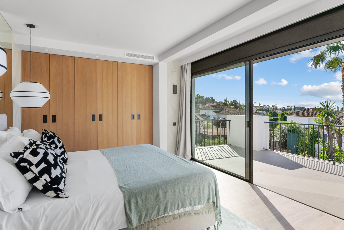 Se vende Villa - Chalet de 4 dormitorios en Costa Del Sol, Málaga, España