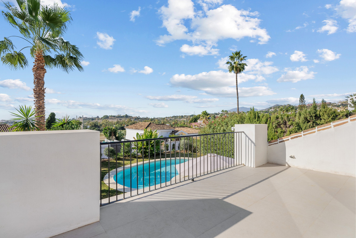 Se vende Villa - Chalet de 4 dormitorios en Costa Del Sol, Málaga, España