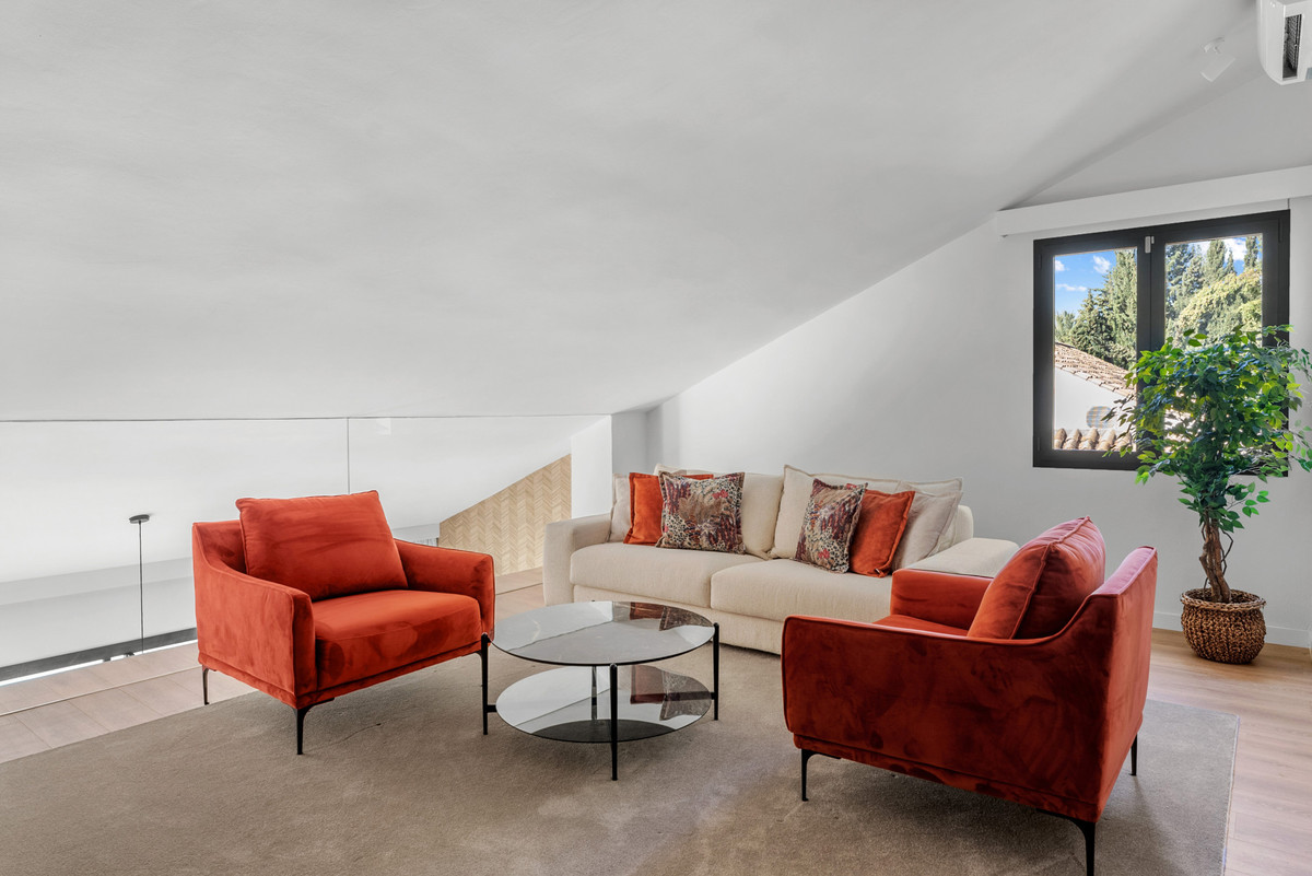 Se vende Villa - Chalet de 4 dormitorios en Costa Del Sol, Málaga, España