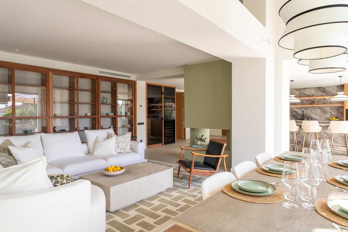 Se vende Villa - Chalet de 4 dormitorios en Costa Del Sol, Málaga, España