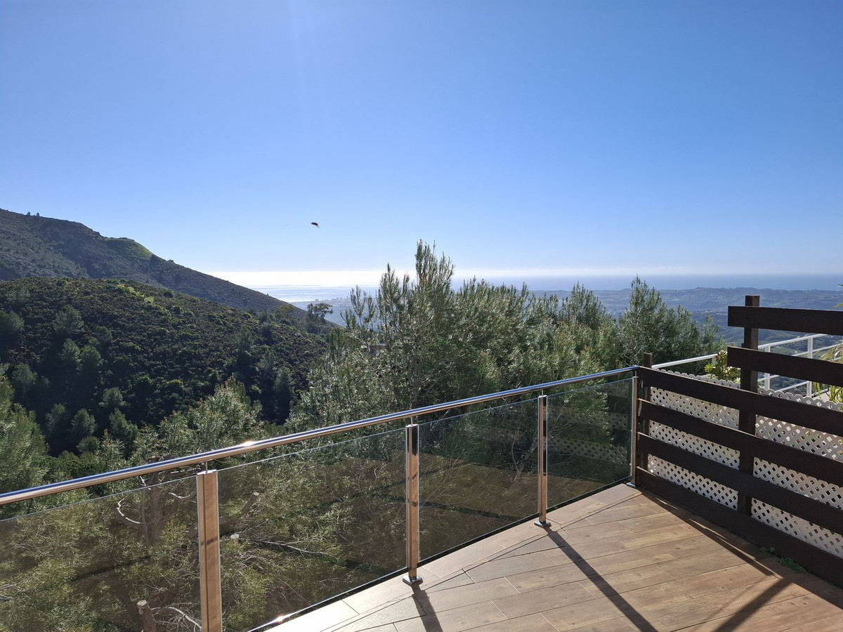 3 Bed Townhouse for sale in Mijas Costa Del Sol, Málaga, Spain