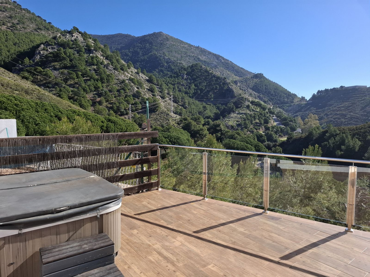 3 Bed Townhouse for sale in Mijas Costa Del Sol, Málaga, Spain