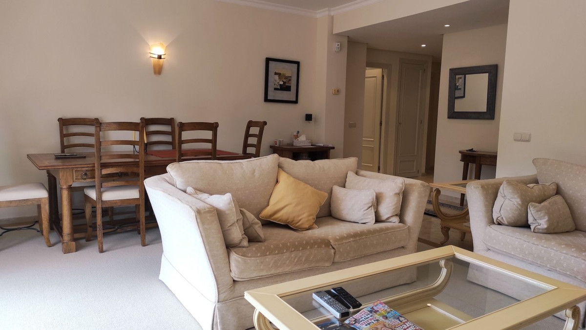 3 Bed Apartment for sale in Benahavís Costa Del Sol, Málaga, Spain