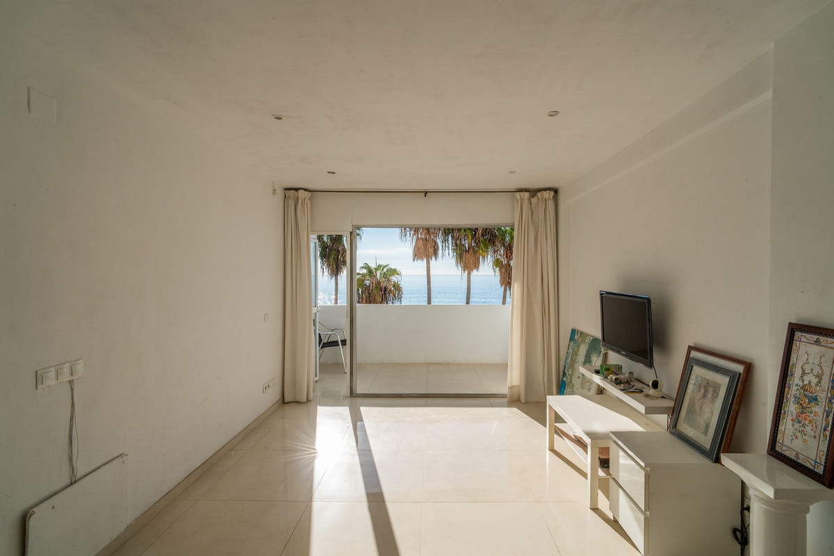 1 Bed Apartment for sale in Benalmadena Costa Costa Del Sol, Málaga, Spain