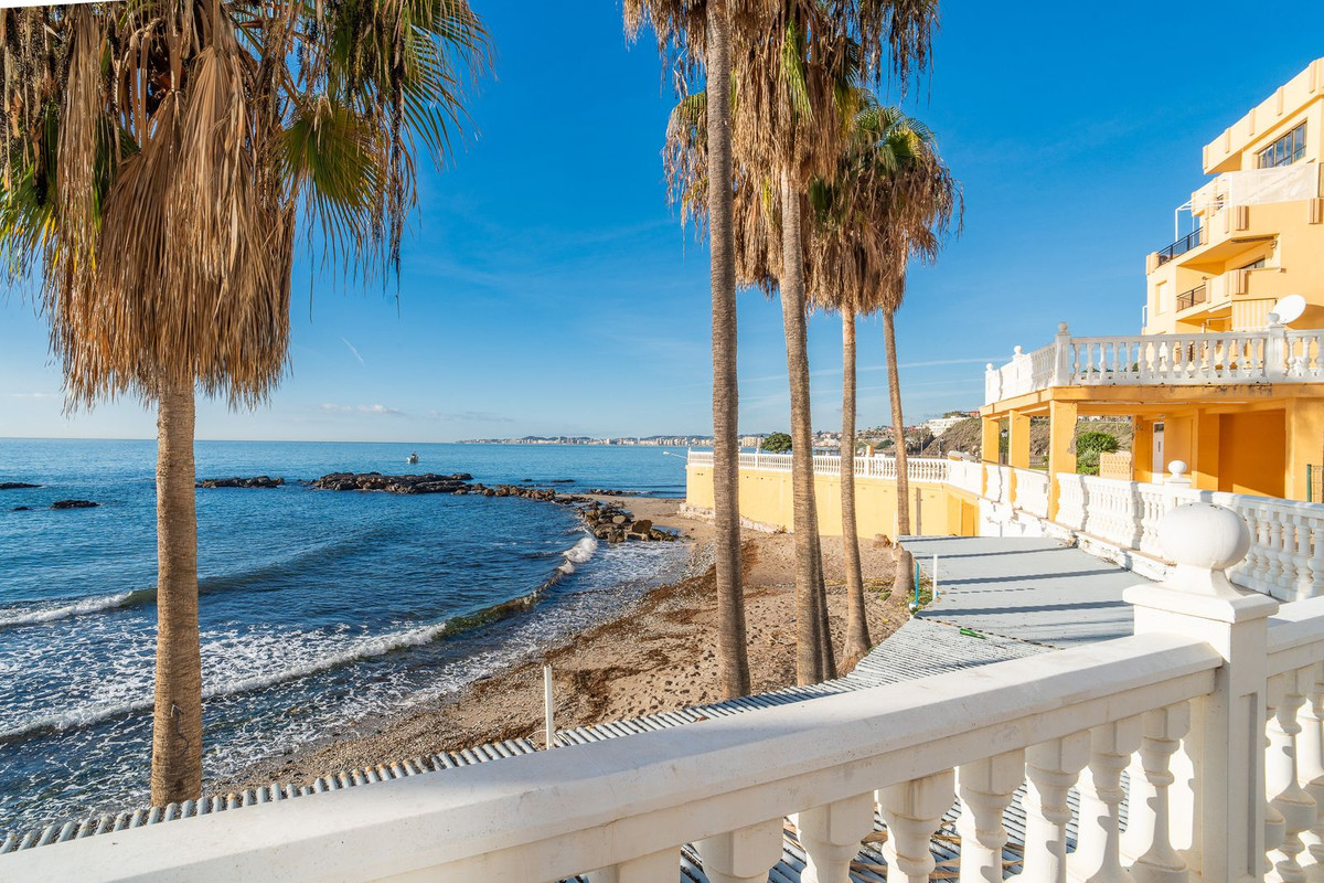 1 Bed Apartment for sale in Benalmadena Costa Costa Del Sol, Málaga, Spain