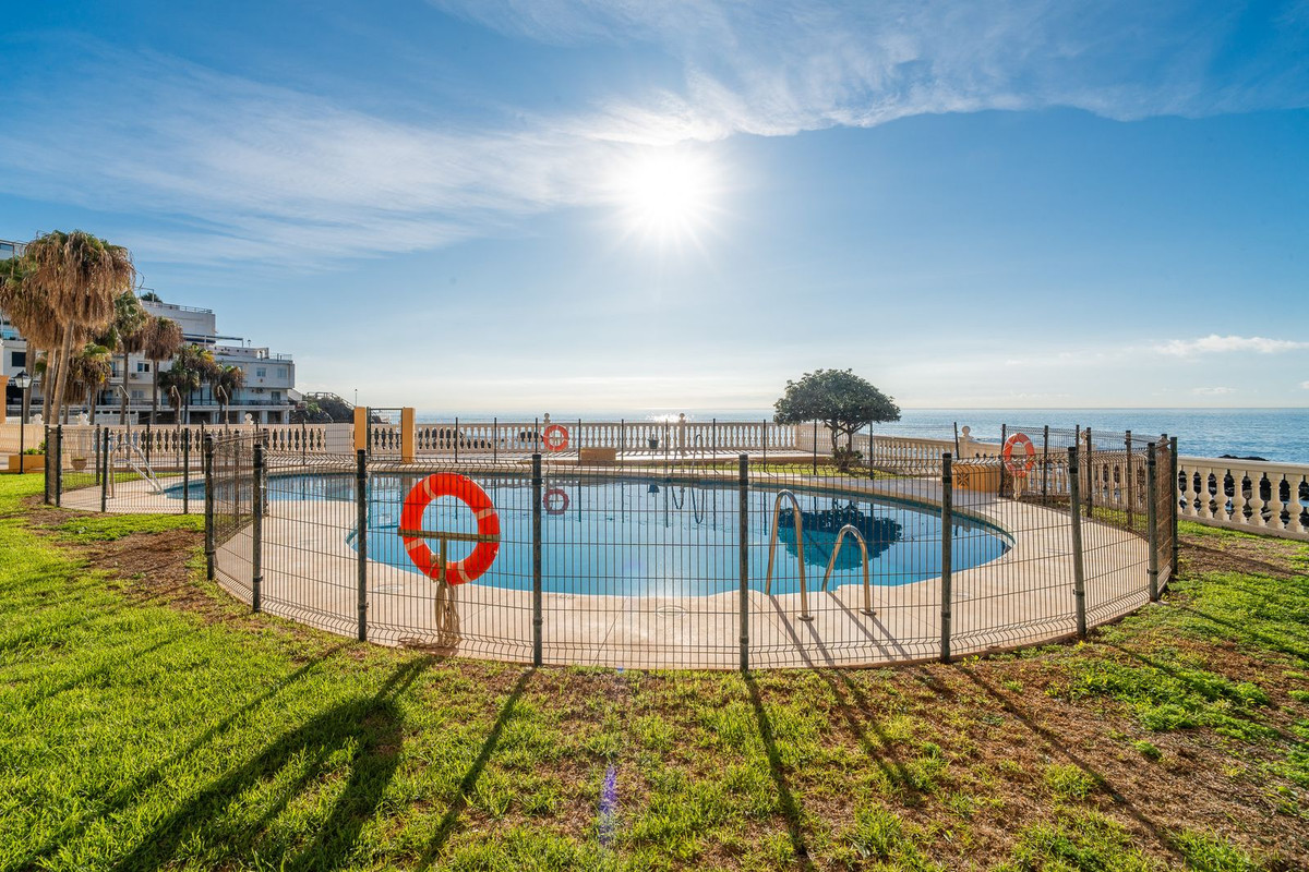 1 Bed Apartment for sale in Benalmadena Costa Costa Del Sol, Málaga, Spain