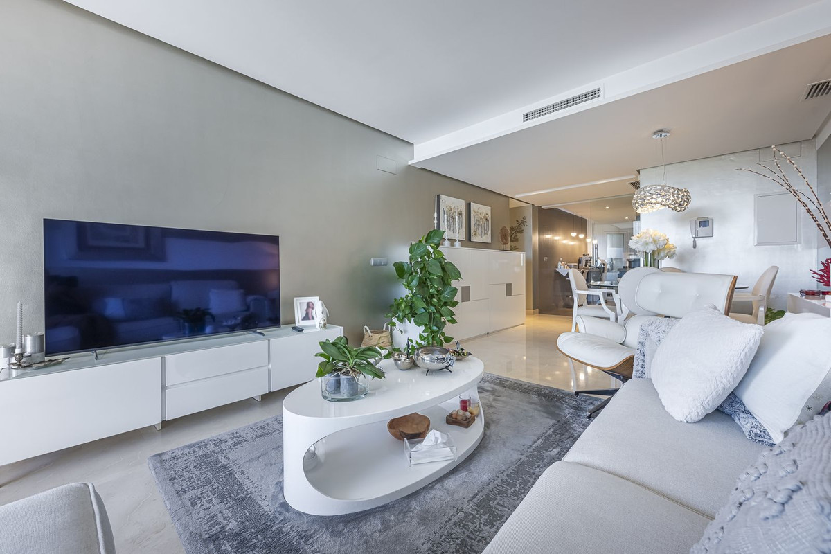 2 Bed Apartment for sale in Los Arqueros Costa Del Sol, Málaga, Spain
