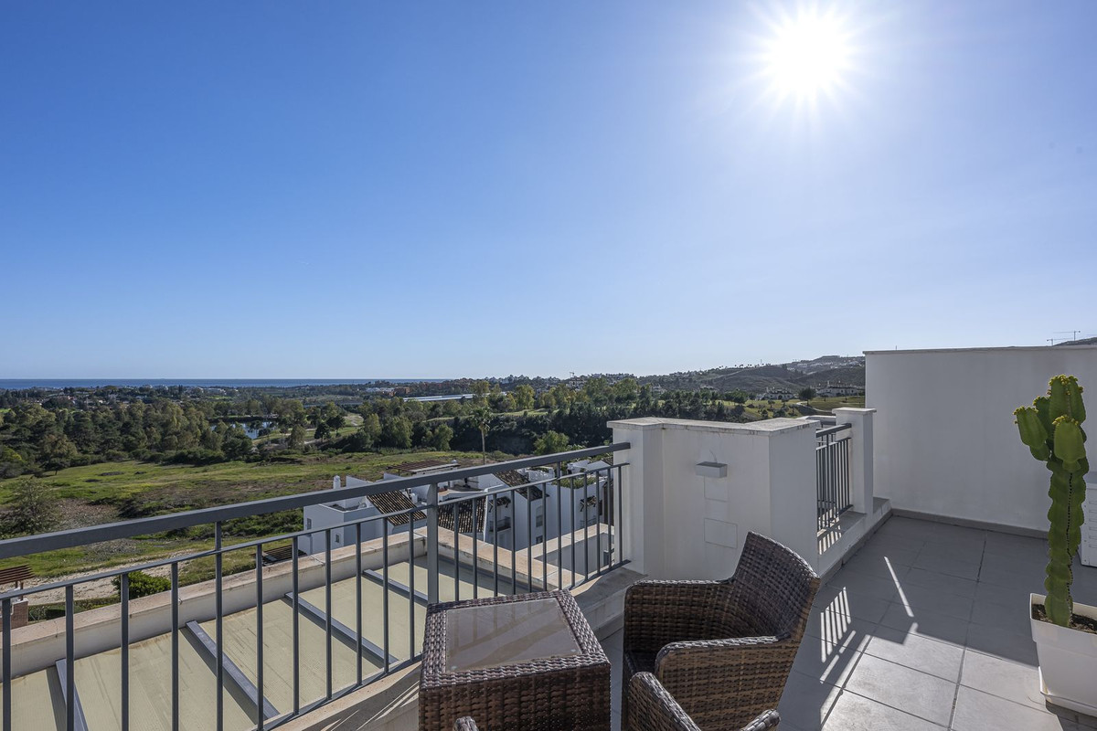 2 Bed Apartment for sale in Los Arqueros Costa Del Sol, Málaga, Spain