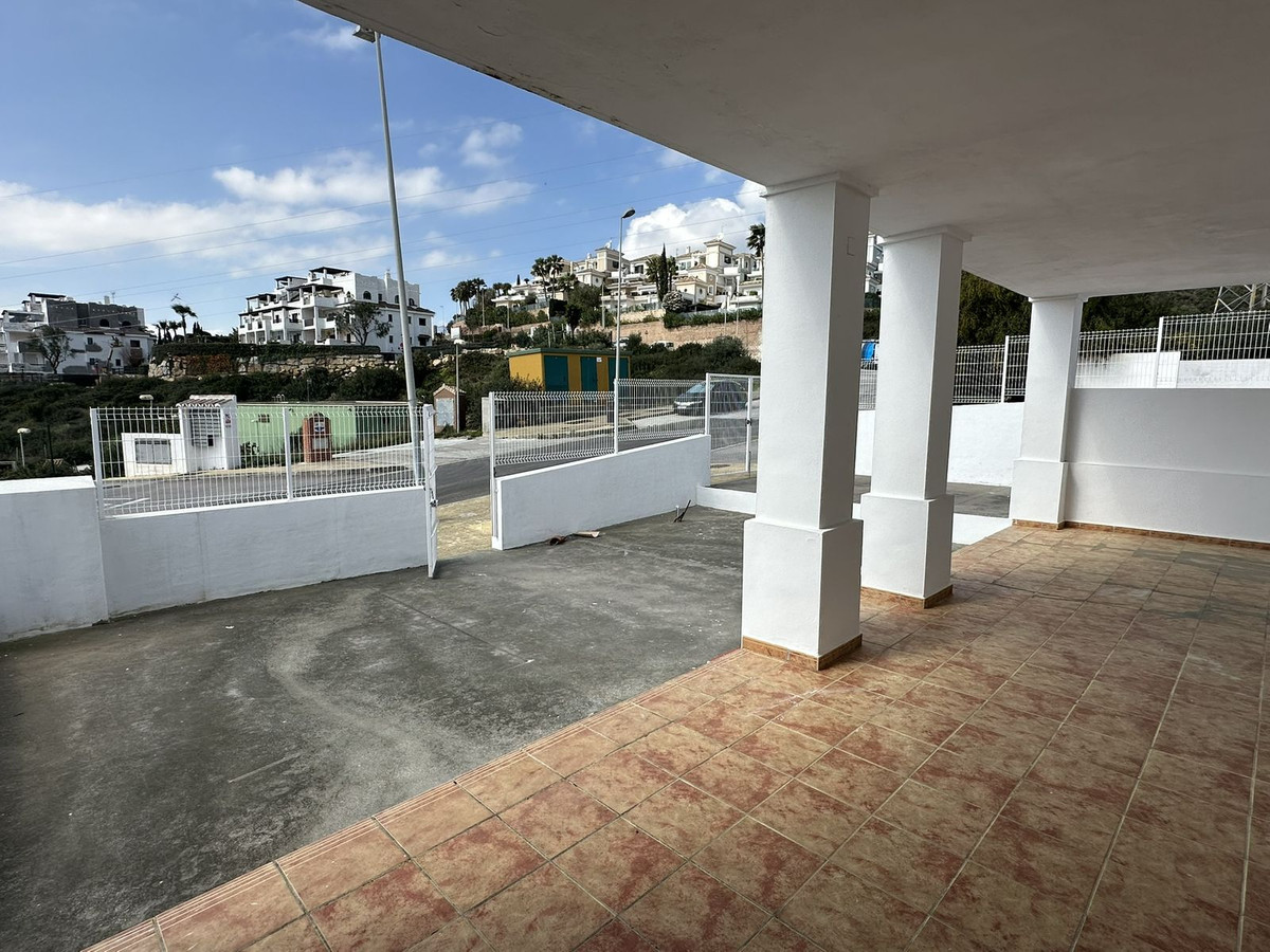 2 Bed Townhouse for sale in Doña Julia Costa Del Sol, Málaga, Spain