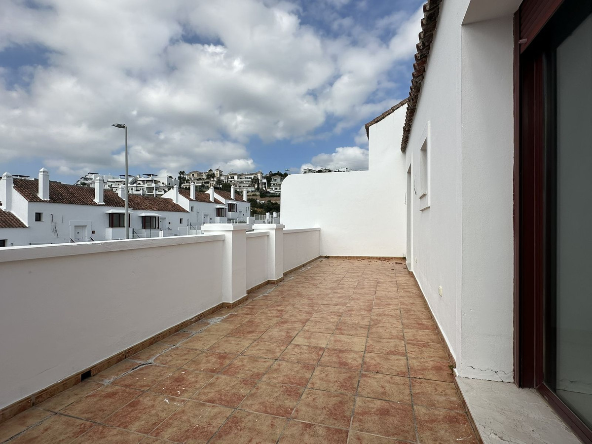 2 Bed Townhouse for sale in Doña Julia Costa Del Sol, Málaga, Spain