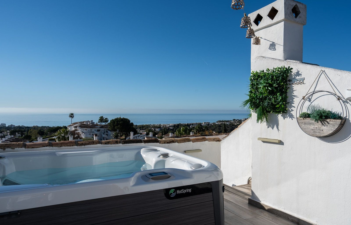 3 Bed Townhouse for sale in Calahonda Costa Del Sol, Málaga, Spain
