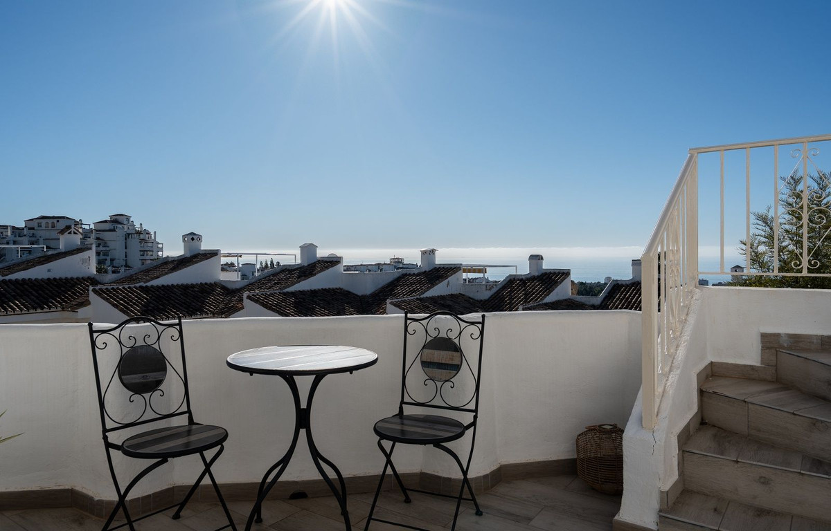 3 Bed Townhouse for sale in Calahonda Costa Del Sol, Málaga, Spain