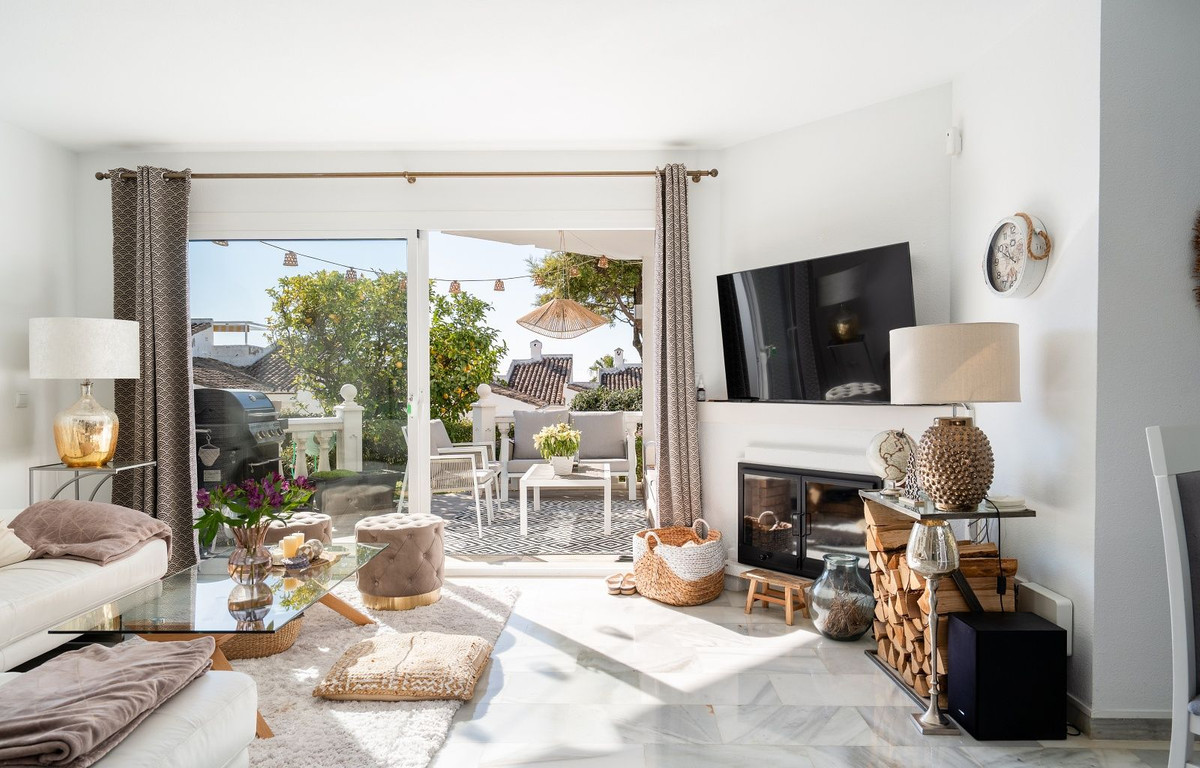 3 Bed Townhouse for sale in Calahonda Costa Del Sol, Málaga, Spain