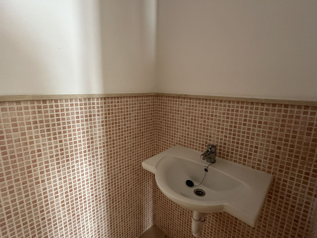2 Bed Townhouse for sale in Doña Julia Costa Del Sol, Málaga, Spain