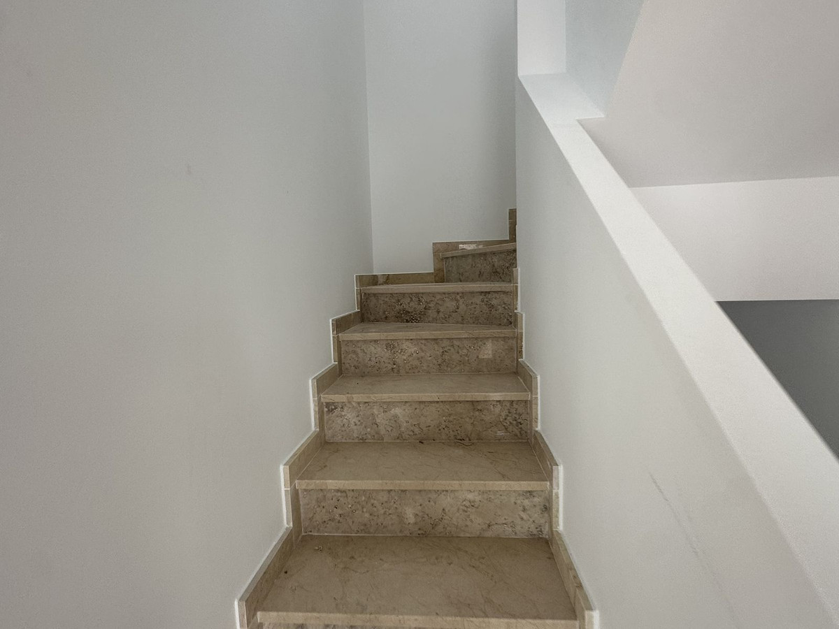 2 Bed Townhouse for sale in Doña Julia Costa Del Sol, Málaga, Spain