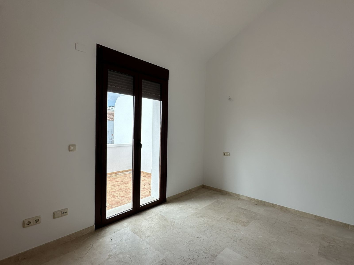 2 Bed Townhouse for sale in Doña Julia Costa Del Sol, Málaga, Spain