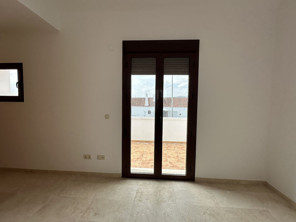 2 Bed Townhouse for sale in Doña Julia Costa Del Sol, Málaga, Spain