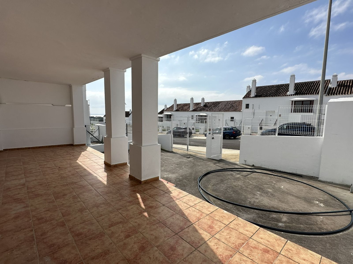 2 Bed Townhouse for sale in Doña Julia Costa Del Sol, Málaga, Spain