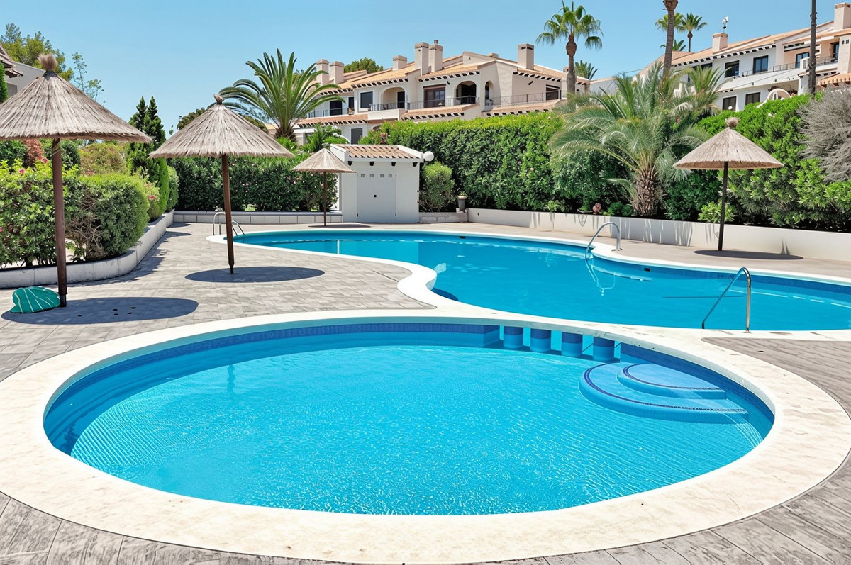 Se vende Apartamento Planta Baja de 2 dormitorios en Costa Blanca, Alicante, España
