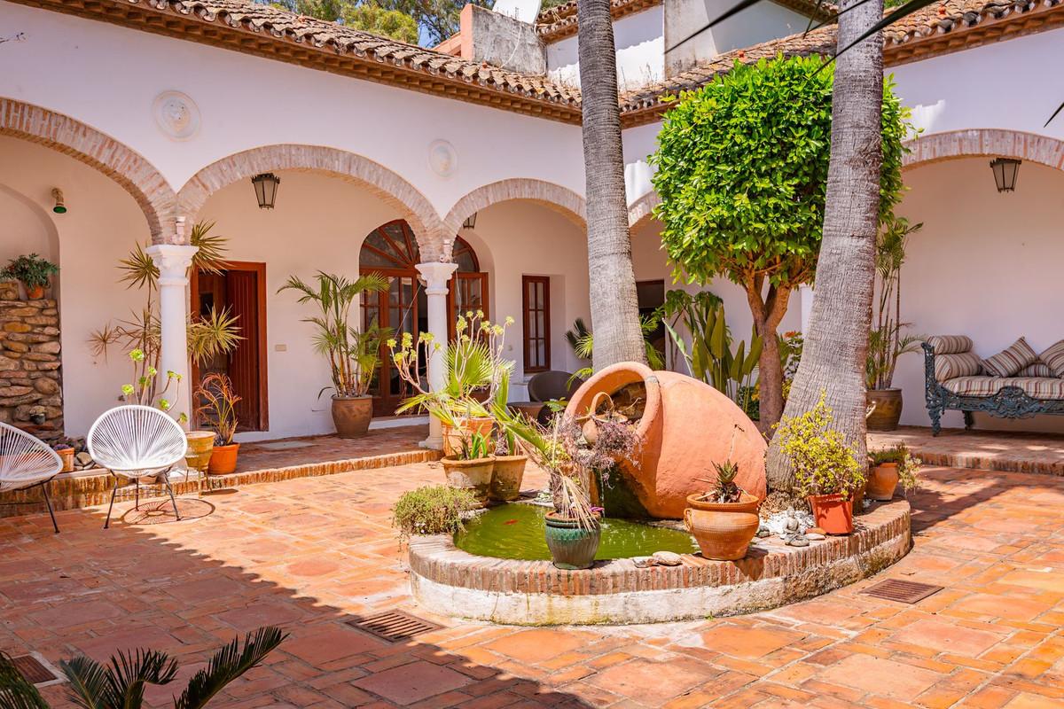 4 Bed Townhouse for sale in Manilva Costa Del Sol, Málaga, Spain