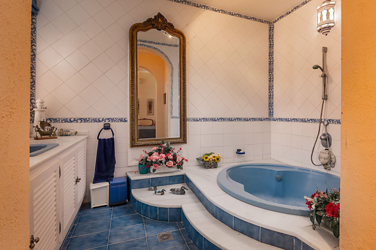 4 Bed Townhouse for sale in Manilva Costa Del Sol, Málaga, Spain