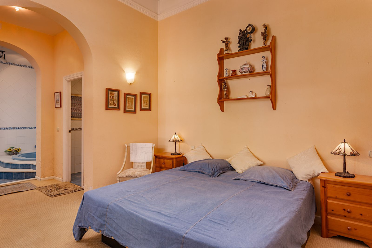 4 Bed Townhouse for sale in Manilva Costa Del Sol, Málaga, Spain