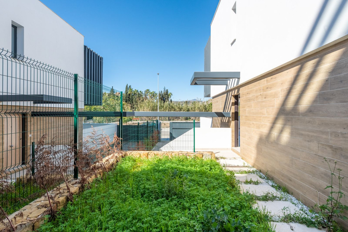 3 Bed Townhouse for sale in Atalaya Costa Del Sol, Málaga, Spain