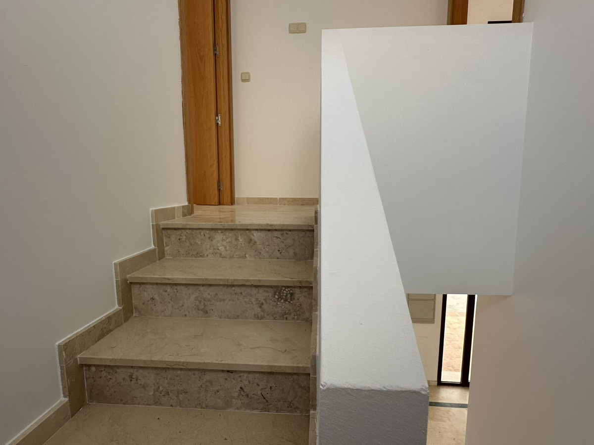 2 Bed Townhouse for sale in Doña Julia Costa Del Sol, Málaga, Spain