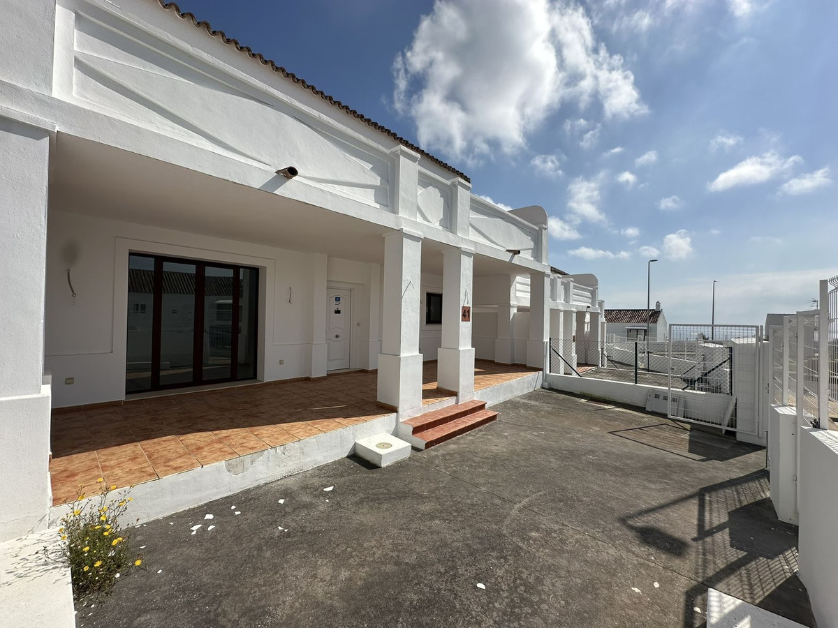 2 Bed Townhouse for sale in Doña Julia Costa Del Sol, Málaga, Spain