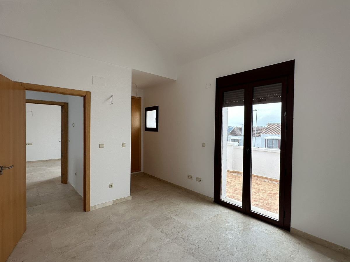 2 Bed Townhouse for sale in Doña Julia Costa Del Sol, Málaga, Spain