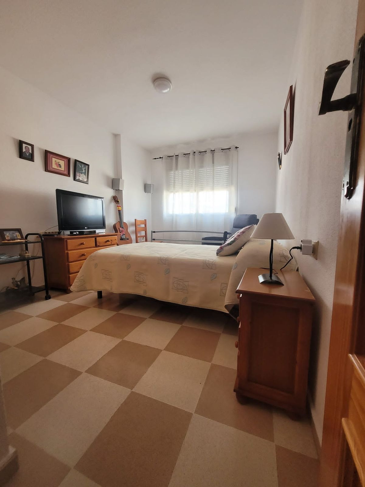 4 Bed Apartment for sale in Estepona Costa Del Sol, Málaga, Spain