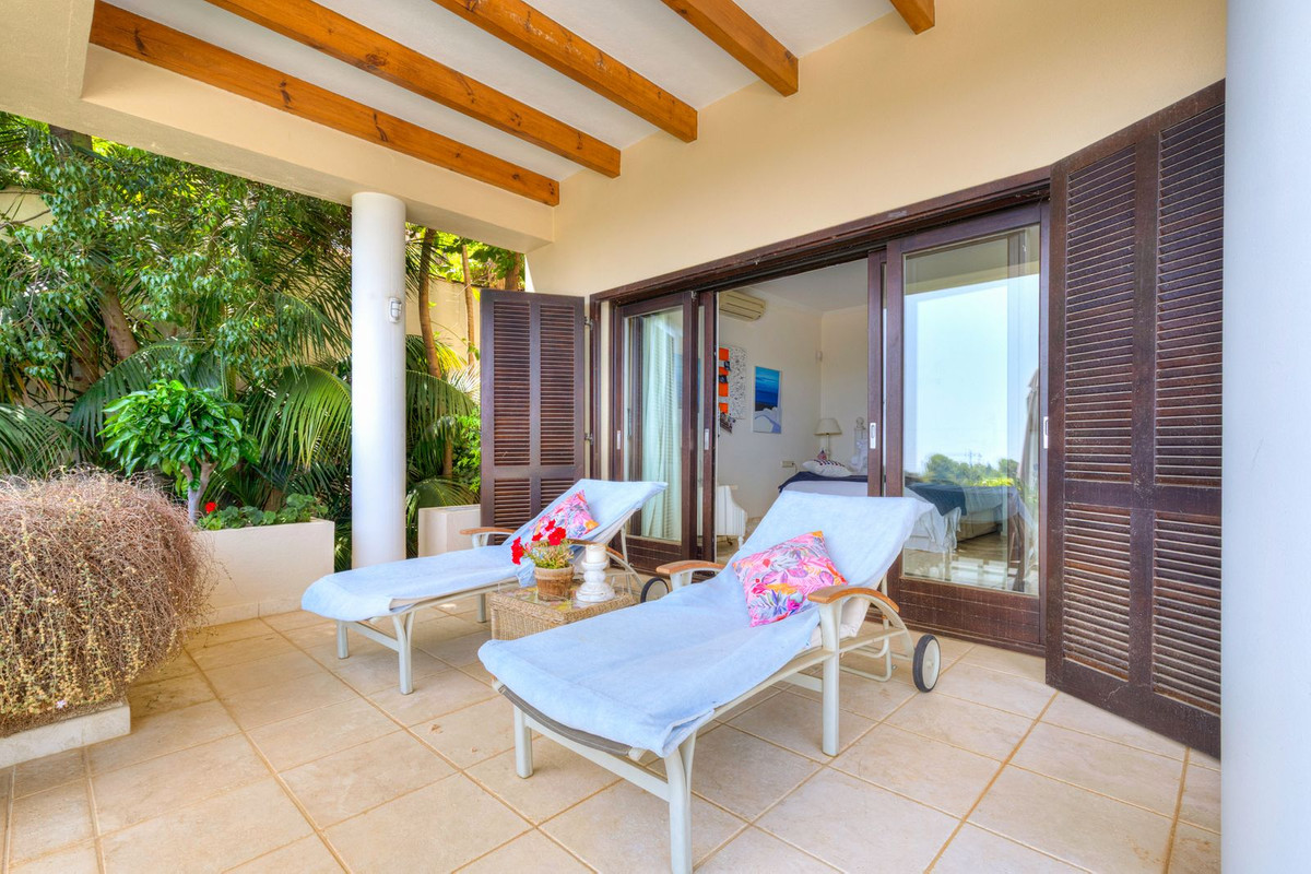 5 Bed Townhouse for sale in La Quinta Costa Del Sol, Málaga, Spain