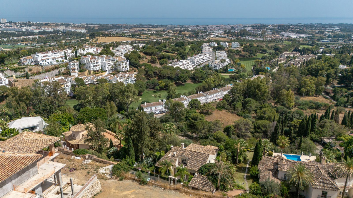 5 Bed Townhouse for sale in La Quinta Costa Del Sol, Málaga, Spain